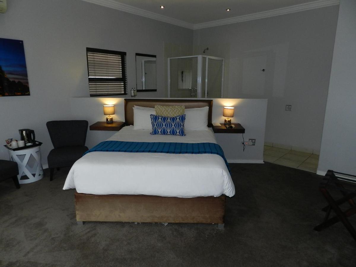 Le Petit Fillan Hotel Johannesburg Bagian luar foto