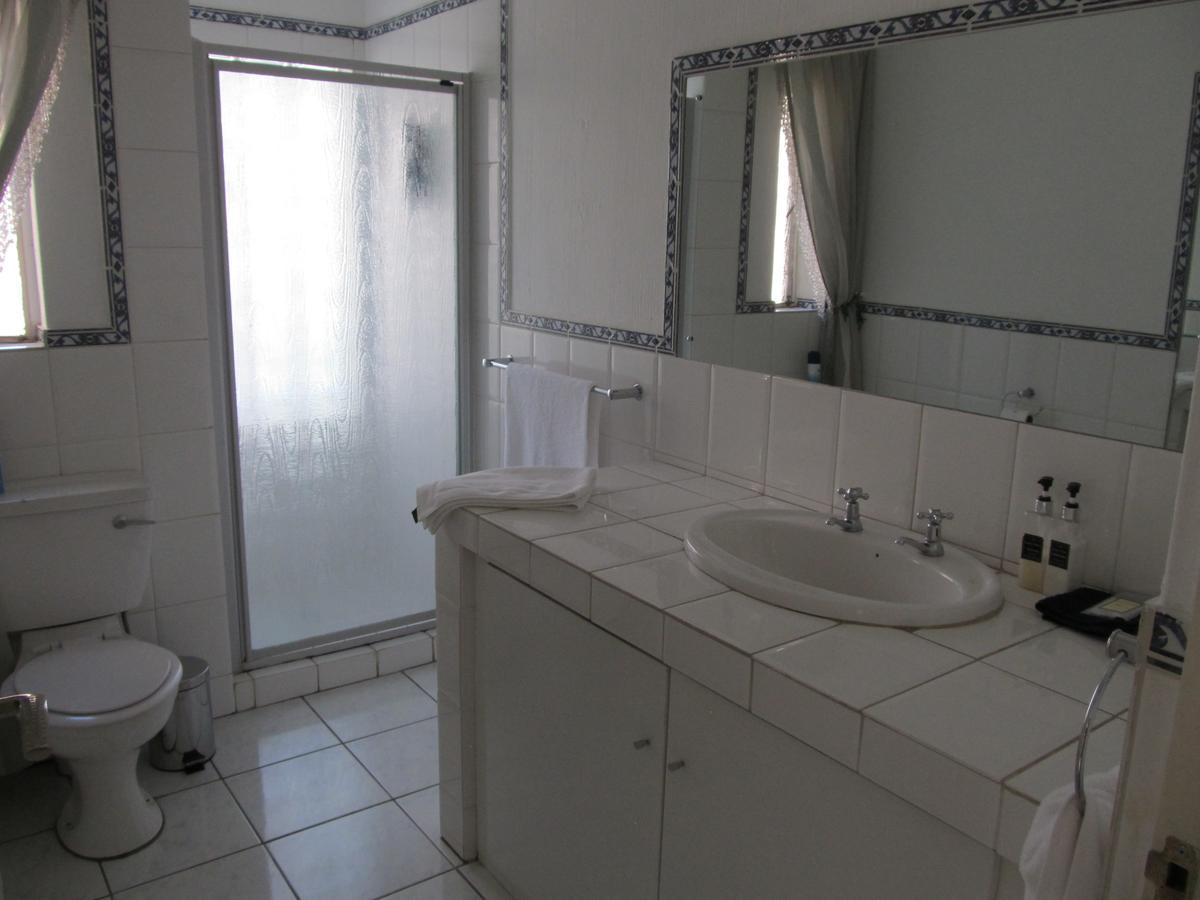 Le Petit Fillan Hotel Johannesburg Bagian luar foto