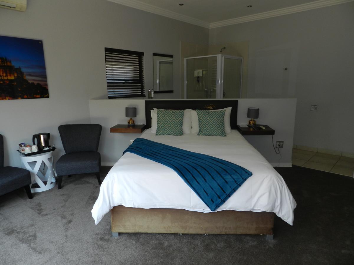 Le Petit Fillan Hotel Johannesburg Bagian luar foto