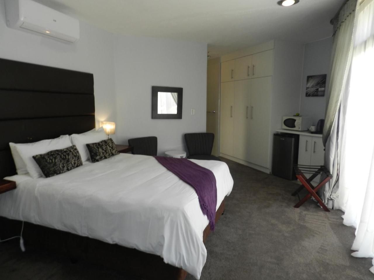 Le Petit Fillan Hotel Johannesburg Bagian luar foto