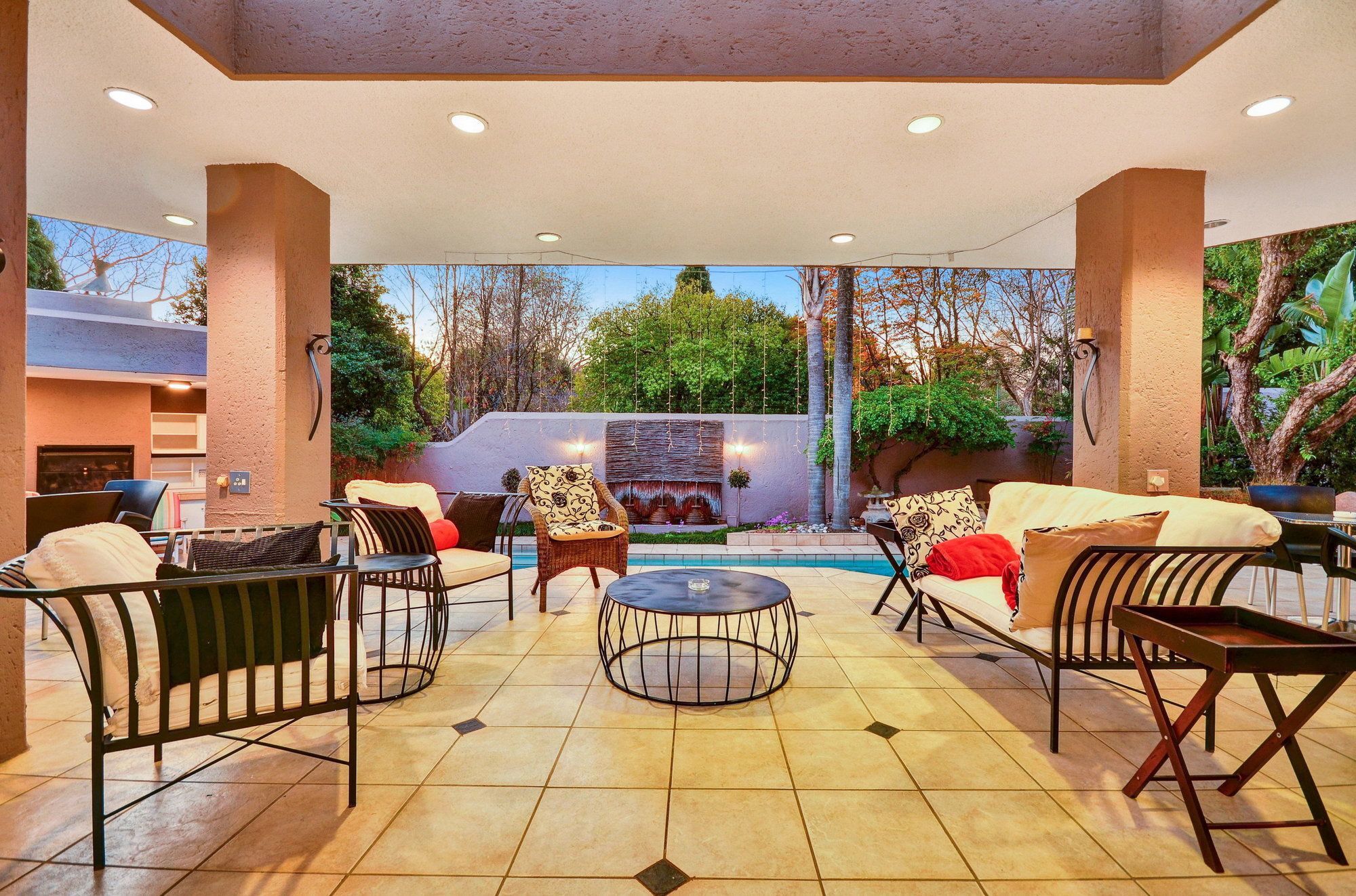 Le Petit Fillan Hotel Johannesburg Bagian luar foto